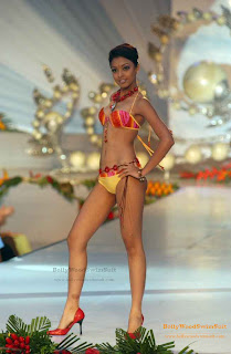 Tanushree Dutta in bikini at the swimsuit round of Miss Universe competition