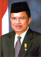 jusuf_kalla_wp.jpg (145×200)