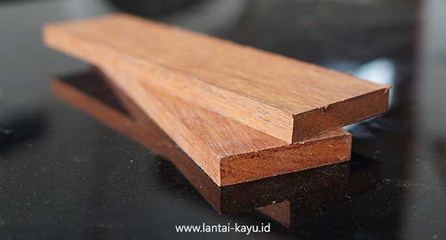 Perbandingan lantai kayu solid SPC dan Vinyl Flooring