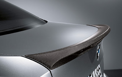 Rear spoiler in carbon