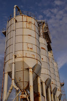 Cement silo