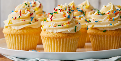 How to Make Cupcakes at Home Easy Method