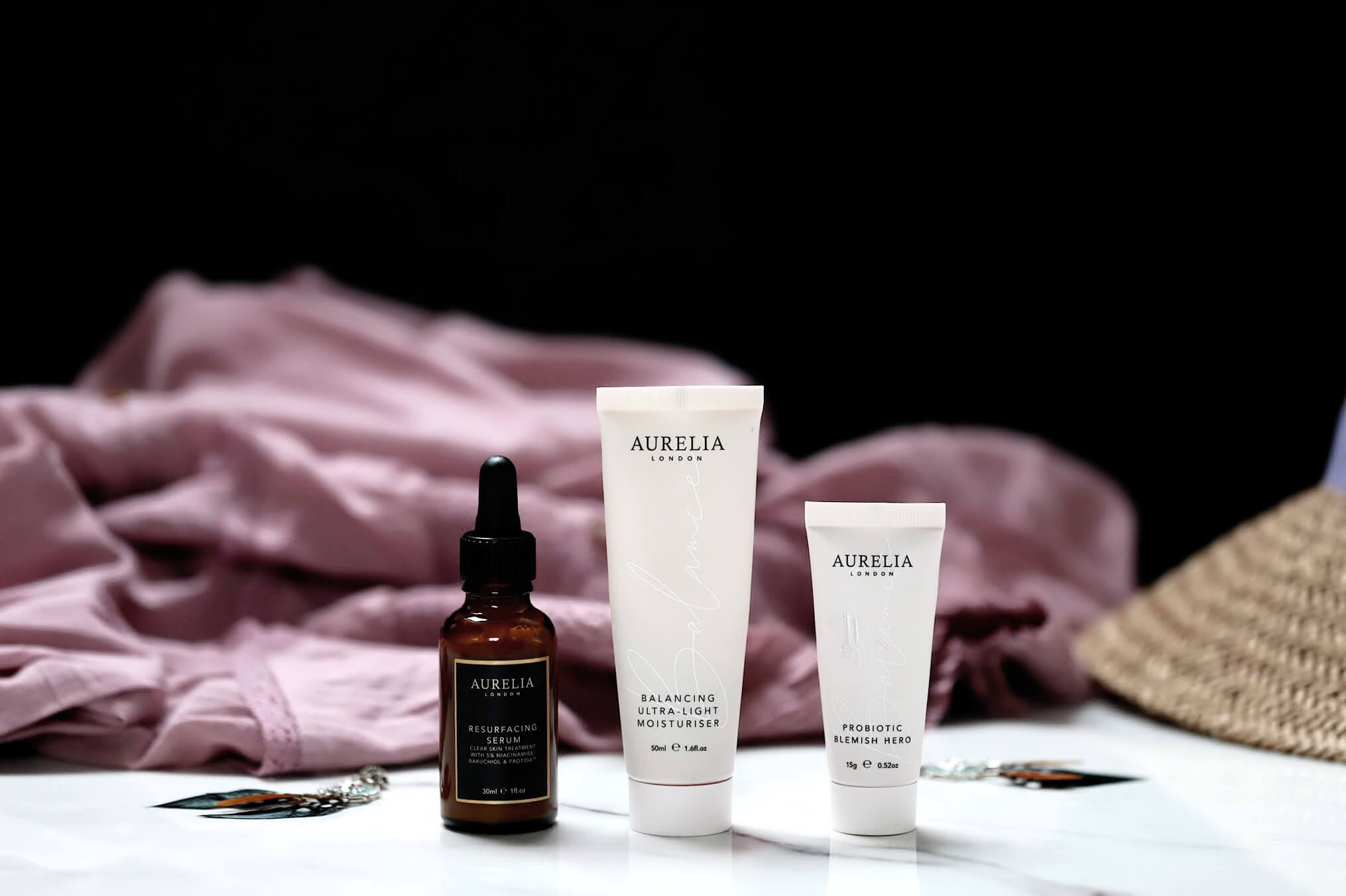 Aurelia London Serum resurfacing ultra balancing crème légère blemish hero