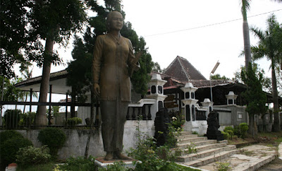  Tempat Wisata di Kabupaten Rembang yang Layak Dikunjungi 12 Tempat Wisata di Kabupaten Rembang yang Layak Dikunjungi