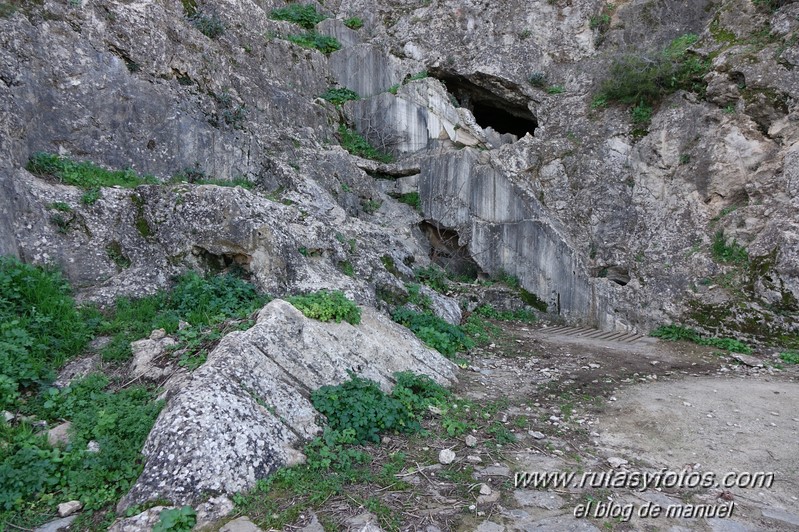 Cuevas de San Marcos