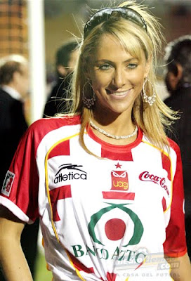 Ines Sainz Best Artist