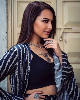 100+ Best Sonakshi Sinha Wallpapers, Images, Pictures, Pics 2020