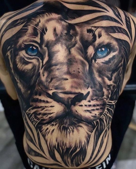 3d-lion-with-blue-eyes-full-back-tattoo