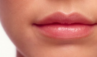 Bibir Mungil 