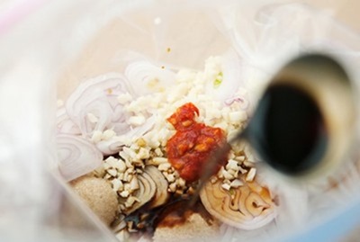 Hướng dẫn làm món Bánh mì kẹp thịt