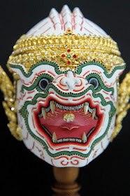 Khon mask depicting Hanuman