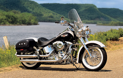 HARLEY DAVIDSON SOFTAIL DELUXE