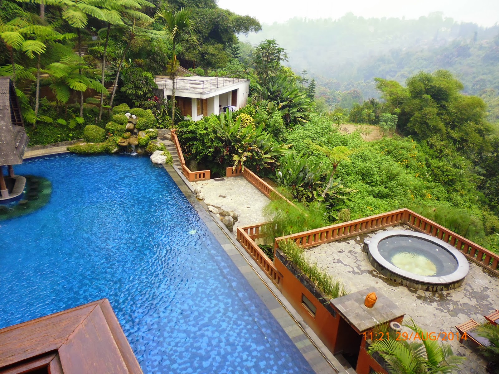 Berlibur ke Sangria  Resort Spa Lembang Rizkooblogsite 