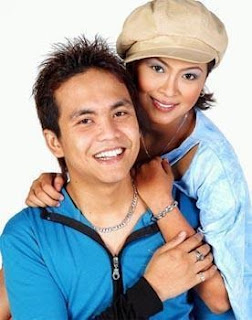 Achik feat. Siti Nordiana - Mainan Cinta MP3