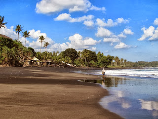 Balian Beach , The Surfers Paradise in Tabanan