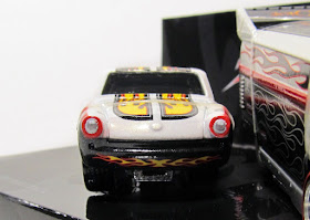 Hot Wheels Volkswagen Fastback  japan rlc