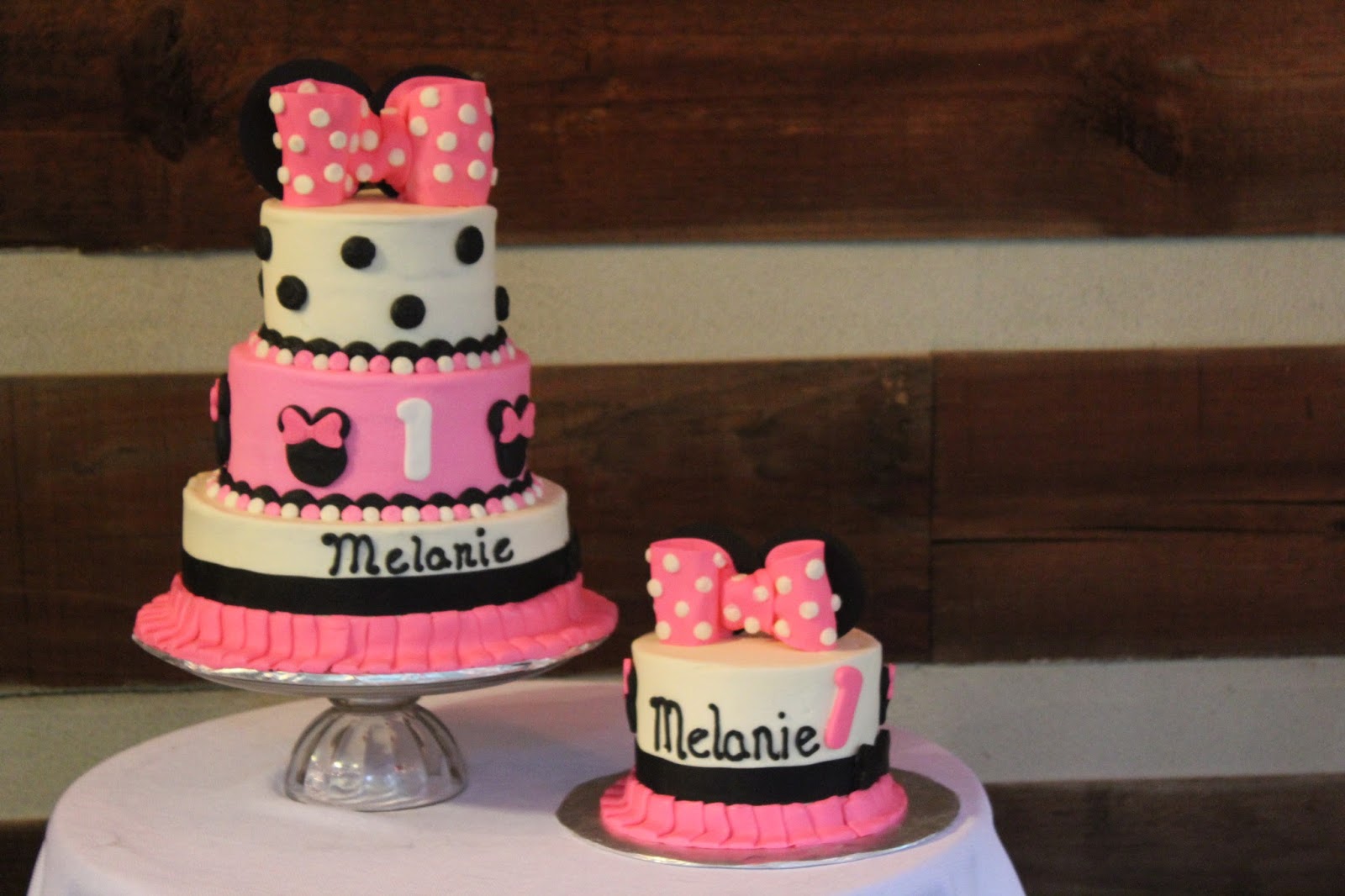 Designs By Lamuir Minnie Mouse 1st Birthday Cake Smash Cake Polka