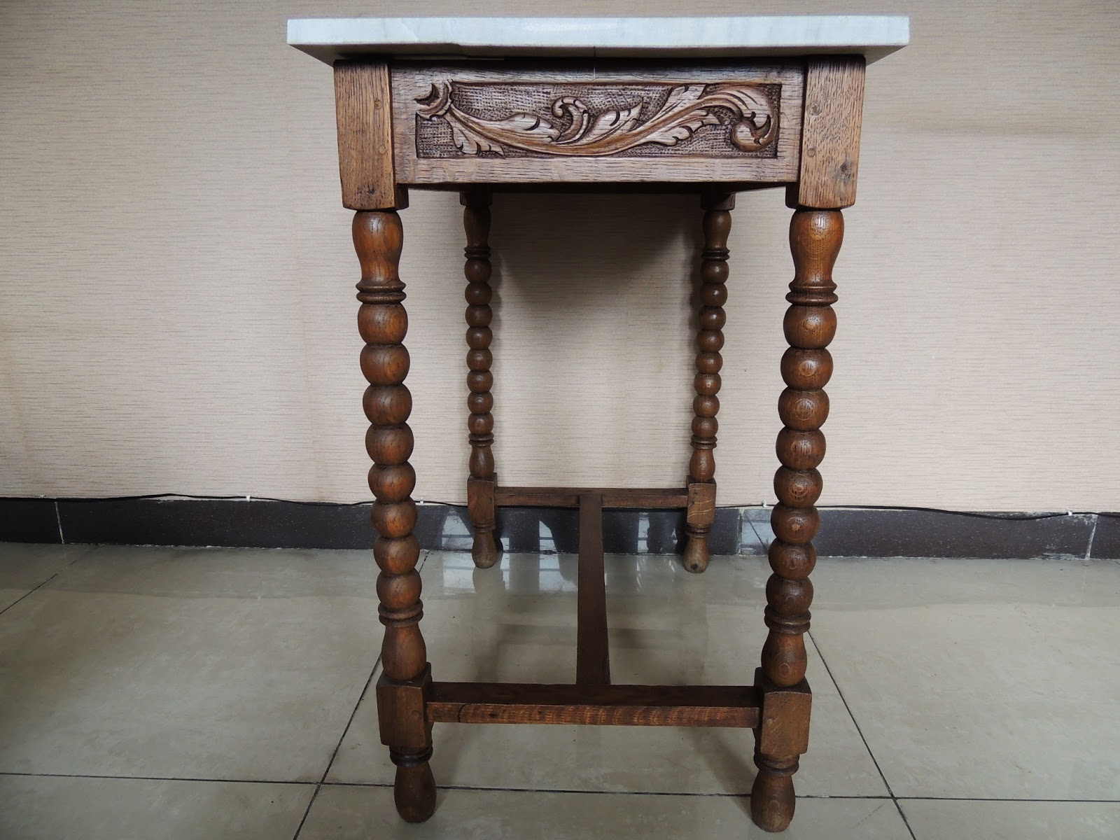 Henry Antique Collections Meja  Marmer  Antik 