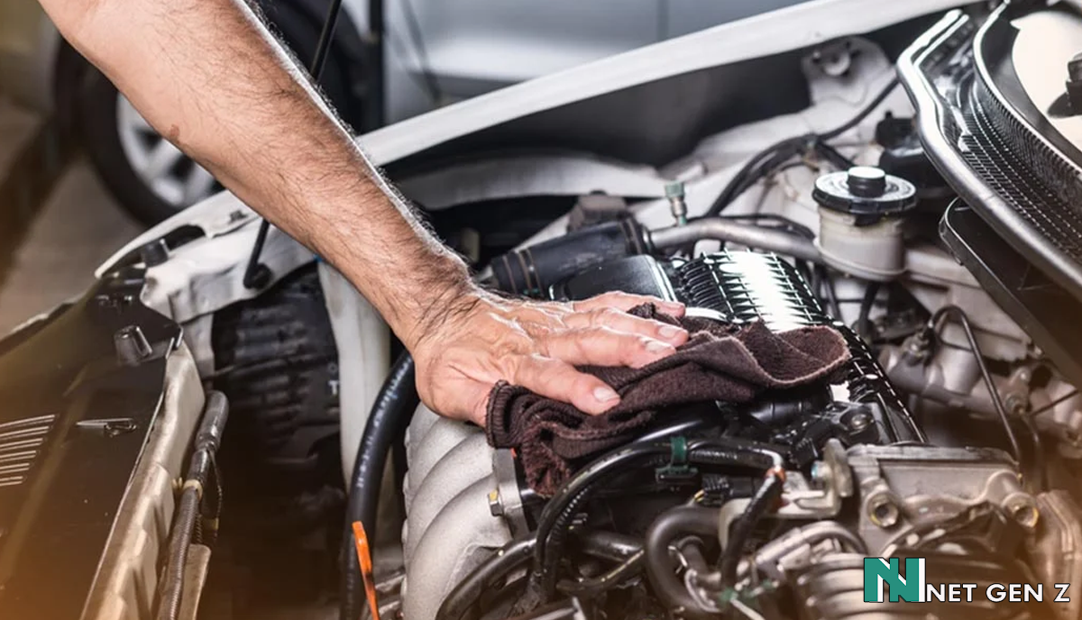 HOW TO CLEAN A CAR ENGINE LIKE NEW