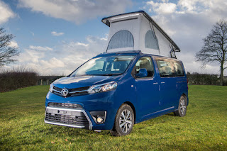 Toyota Proace Lerina (2018) Front Side - Roof Up