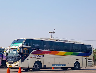 Foto Bus Sinar Jaya 89RC