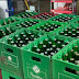 Apresan a 5 empleados de la Cervecería Nacional intentando robar 121 huacales de cervezas.