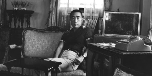 Companhia das Letras relança obras do escritor japonês Yukio Mishima em formato digital