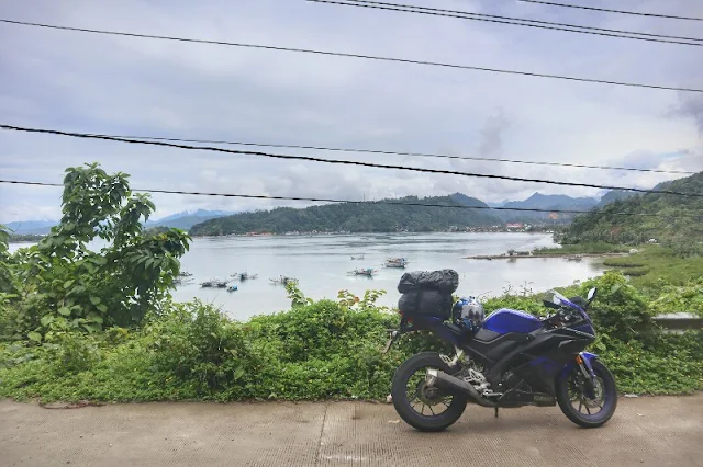 Foto Solo Touring Motor Yamaha R15 Lintas Barat Sumatera