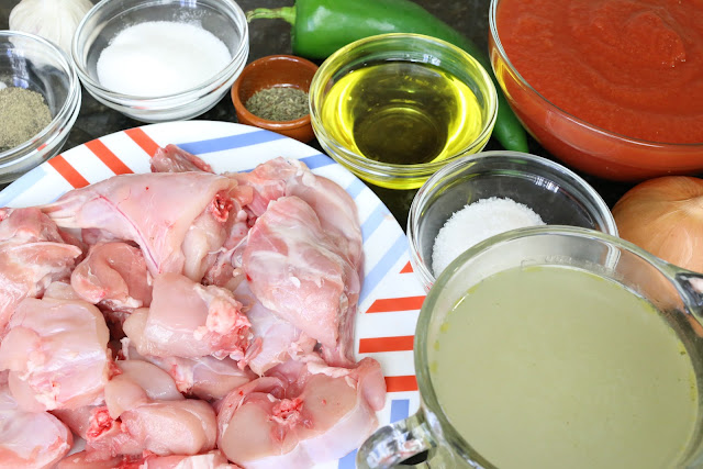 Ingredientes para conejo con tomate