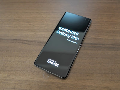[新しいコレクション] galaxy s10 パンチホール 壁紙 401726-Galaxy s10 パンチホール 壁紙