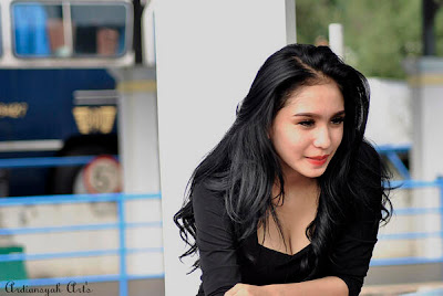 nadia ervina. bibie julius