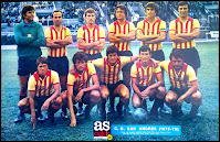 C. D. SAN ANDRÉS - Barcelona, España - Temporada 1975-76 - Comas, Rodri, Moya, Curta, Paquito y Tovar; Serena, Martí Filosía, Garrido, Ángel y Pardo - RAYO VALLECANO 2 (Potele y Alvarito), C. D. SAN ANDRÉS 0 - 28/09/1975 - Liga de 2ª División, jornada 4 - El SAN ANDRÉS con Domingo Balmanya, Bergara y César de entrenadores, se clasificó 14º en la Liga de 2ª División, salvándose en la promoción