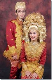 Contoh Model Gaun Pengantin Adat Minang Modern Terbaru Contoh Model Gaun Pengantin Adat Minang Modern Terbaru
