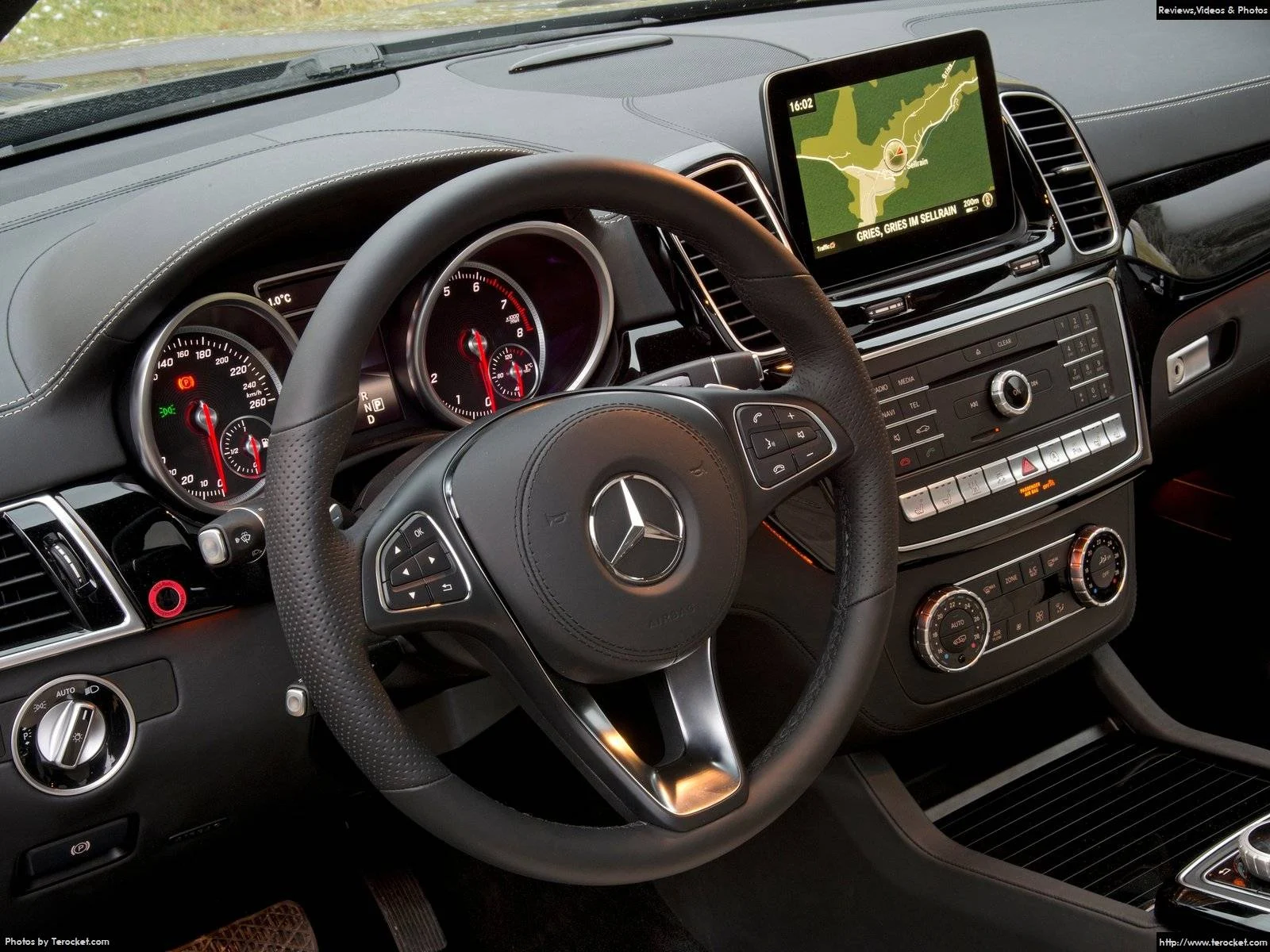 Hình ảnh xe ô tô Mercedes-Benz GLS 2017 & nội ngoại thất