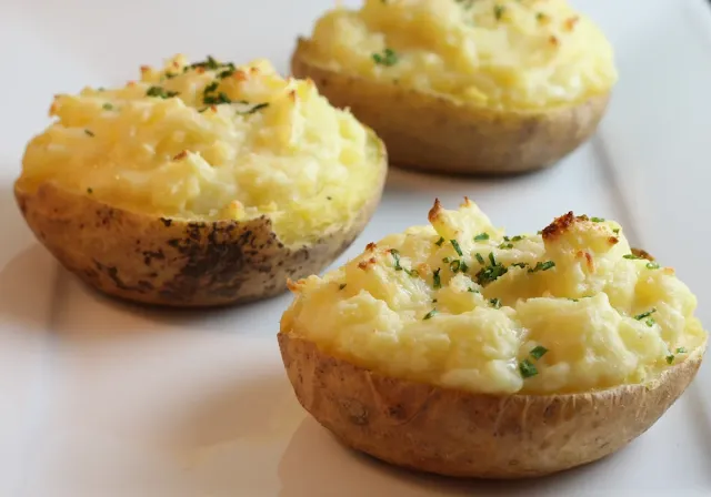 How To Make Green Chile Stuffed Potatoes: at Home
