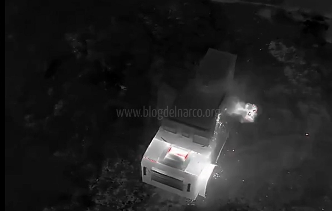 Enfrentamiento entre el Grupo Escorpión y los Metros en Santa Apolonia, Tamaulipas quedo grabado en video desde tierra y hasta con un dron
