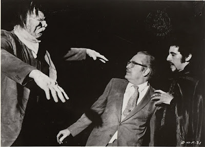 Dracula Vs Frankenstein 1971 Movie Image 9