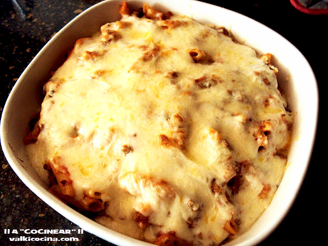 Macarrones gratinados con bechamel