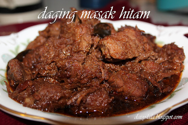 Daisy-lala: Daging Masak Hitam