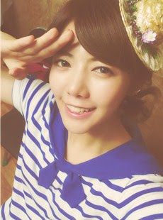 Yoonhye - Blue and White Rainbow KPOP