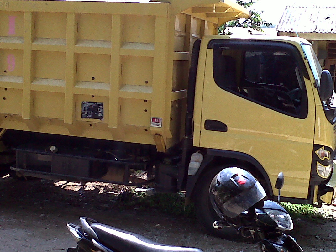 IKLAN BISNIS SAMARINDA Dijual Take Over Dump Truck PS 125 HD