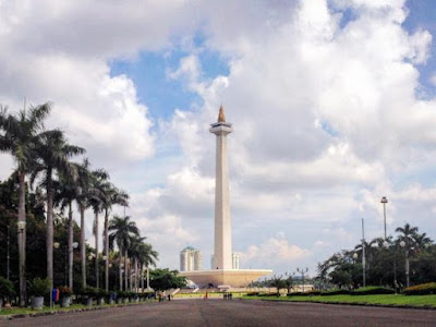 Kota Jakarta, Pagi Ini Cerah Berawan, Namun Pada Siang Hingga Sore Hari Beberapa Wilayah, seperti Jakarta Selatan dan Jakarta Timur Berpotensi Turun Hujan Singkat. 