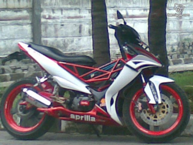 Gambar Modifikasi Suzuki Smash Terbaru AirBrush Velg Jari Jari