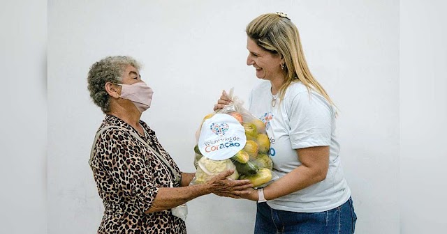 Anápolis: Programa Voluntários de Coração entrega cestas com frutas, verduras e legumes para moradores da região Leste