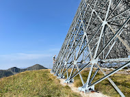Back of troposcatter antenna at Dosso dei Galli IDGZ