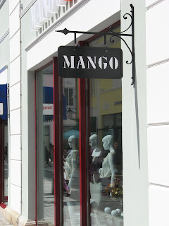 Mango Outlet Berlin im B5