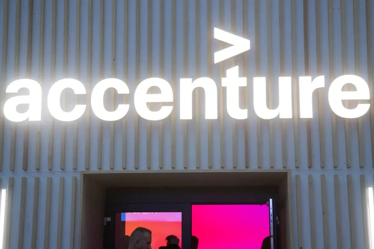 Accenture नए AI क्षेत्र में 80,000 कर्मचारियों की भर्ती करेगी