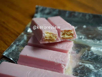 รีวิว คิทแคท เวเฟอร์เคลือบช็อกโกแลต รสกุหลาบ และเบอร์รี่ (CR) Review Chocolate Covered Wafer Rose & Berry Flavor, KitKat Brand.