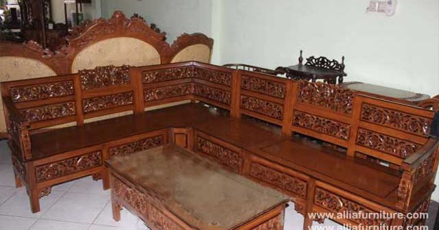 Kursi tamu sudut ukiran  motif  bunga  Allia Furniture