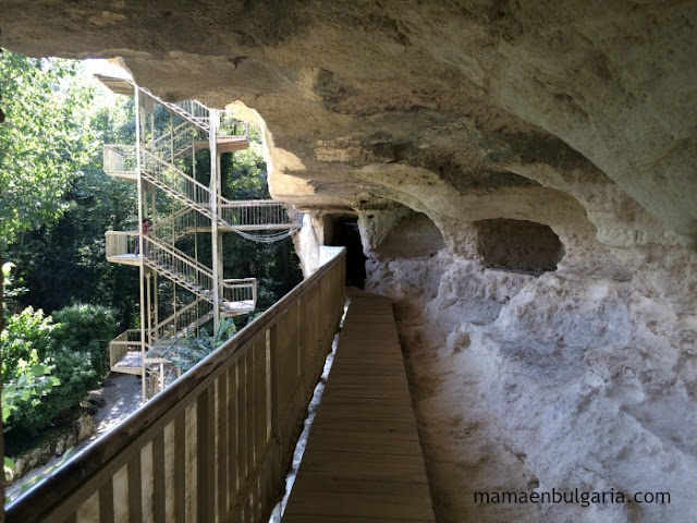 Primer nivel del monasterio de Aladzha